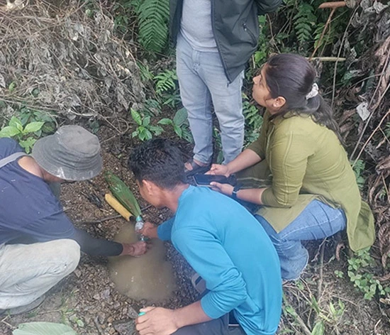 First spring discharge measurement undertaken by the CML team