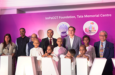 Siddharth Sharma with the Guests of Honour at the event.