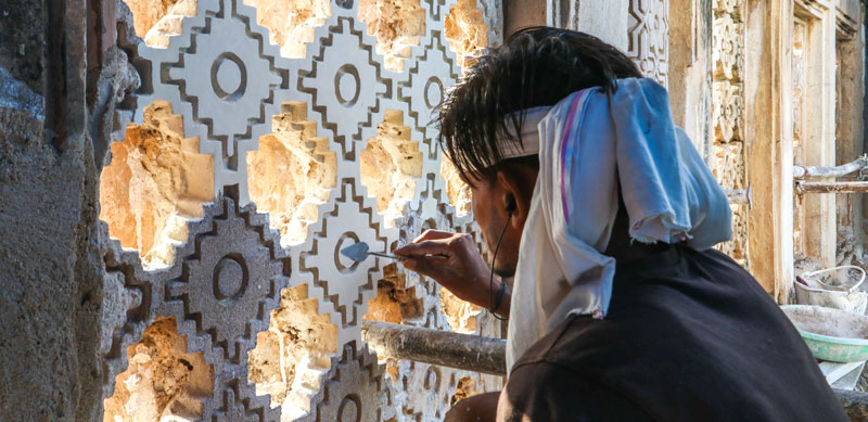 Stucco work on the ornamental jalis at The Great Mosque