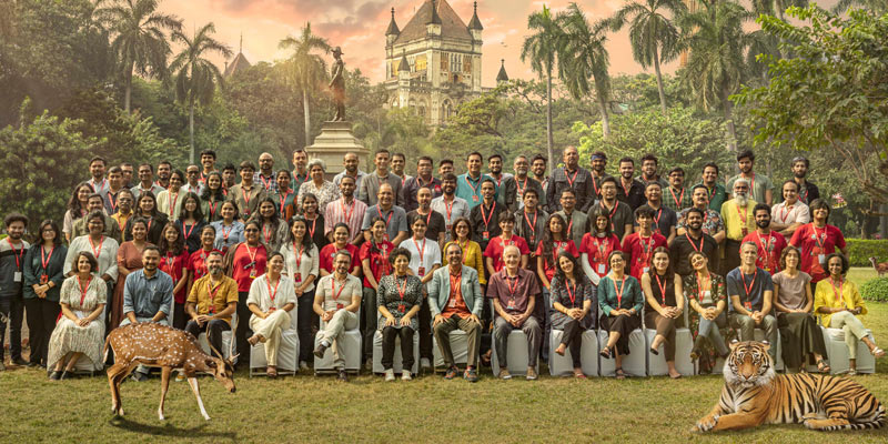 Participants and faculty at the closing of the workshop