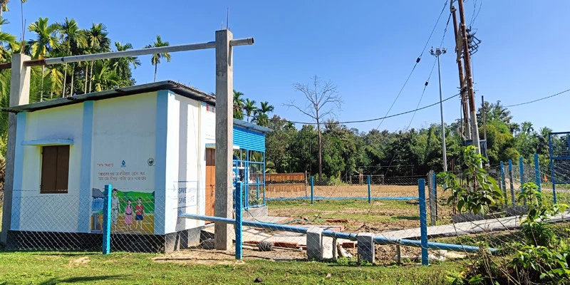 Wall paintings at the IRP site serve as colourful reminders of water conservation and hygiene awareness.