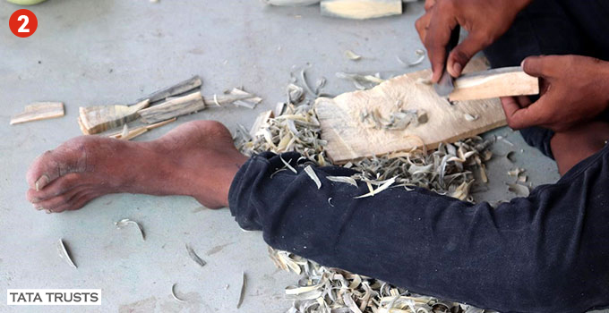 The toy-making process is quite elaborate. Firstly, a specific wood called Tella Poniki is used. Wooden blocks from the tree are carved into rough shapes. These shapes are then covered in a special paste made of tamarind, wood and sawdust. The toy-making process is quite elaborate. Firstly, a specific wood called Tella Poniki is used. Wooden blocks from the tree are carved into rough shapes. These shapes are then covered in a special paste made of tamarind, wood and sawdust.