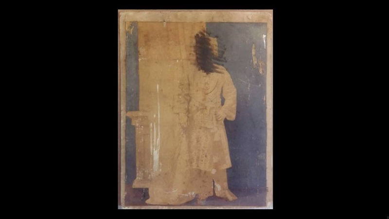 Lecture by Giri Kumar, photographs conservator, on identifying types of damages on photographic materials