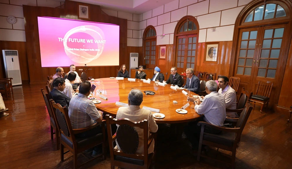 Pre-event: Speakers of the Nobel Prize Dialogue India 2025 interact with deans and professors of IISc at the IIS Council Chamber before the event.