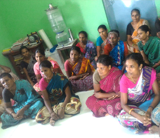Support from the Trusts’ RGR Cell and Chinnaru Farmer Producer Company reduce cost of cultivation and improve profits for Karunanithi and Sakthi Support from the Trusts’ RGR Cell and Chinnaru Farmer Producer Company reduce cost of cultivation and improve profits for Karunanithi and Sakthi